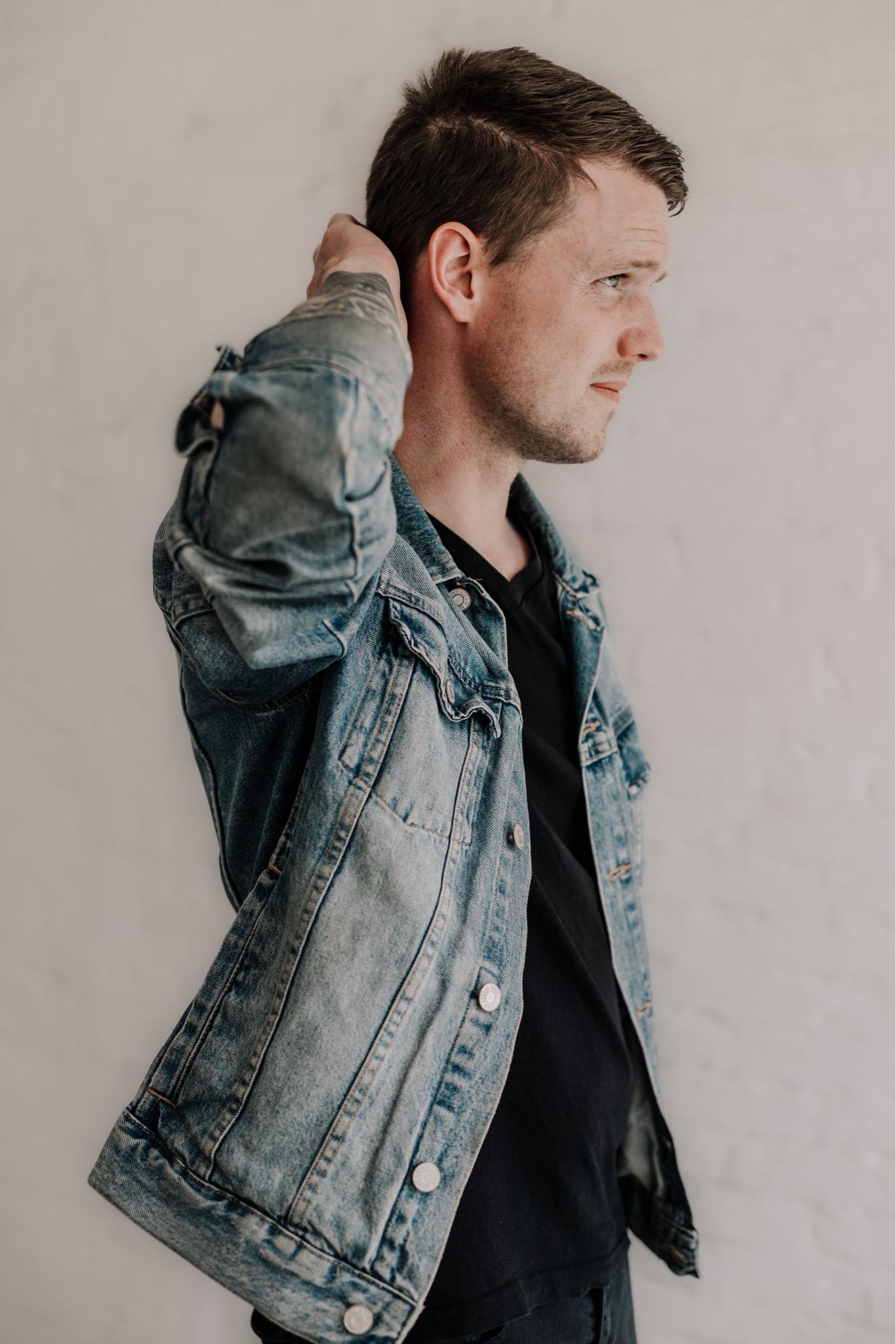 Kasper Buch Bringer Energisk Folkemusik til Studio 73 – Oplev Ham Live d. 5. Oktober!